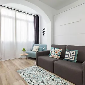 https://navy-be-my-guest-castelldefels.catalonia-hotels.com